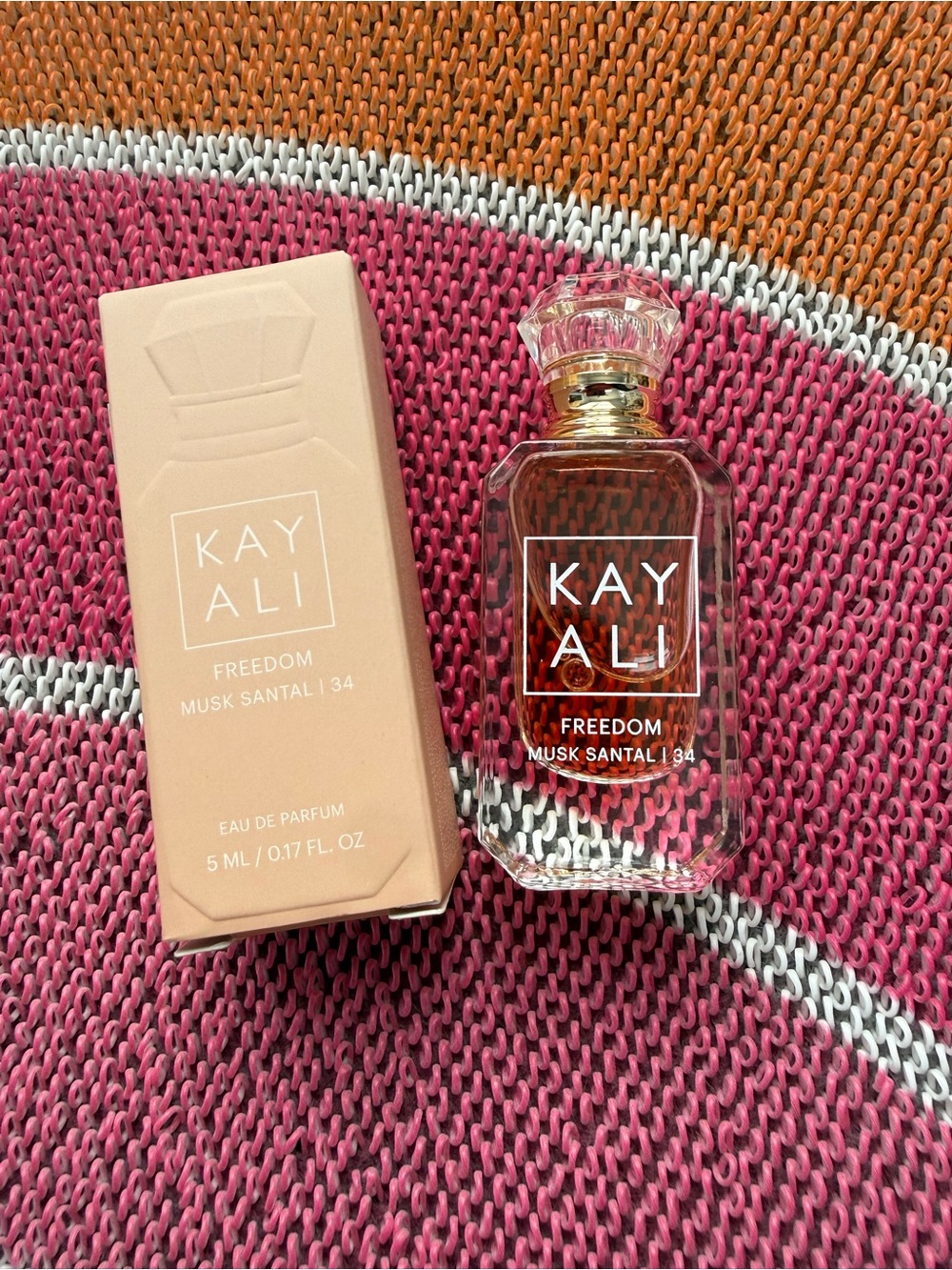 *NIB .17oz*Kayali Freedom Musk Santal 34 dabber